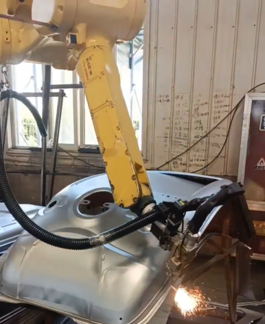 高精度三維激光切割機