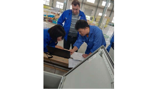 客戶現(xiàn)場指導圖
